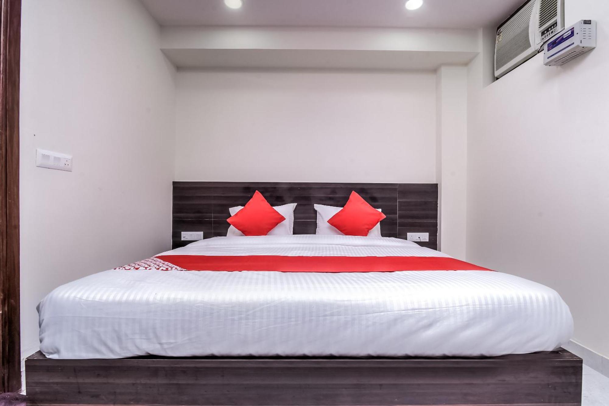 Hotel Aerostar Gold - Opposite Max Healthcare Delhi  Extérieur photo