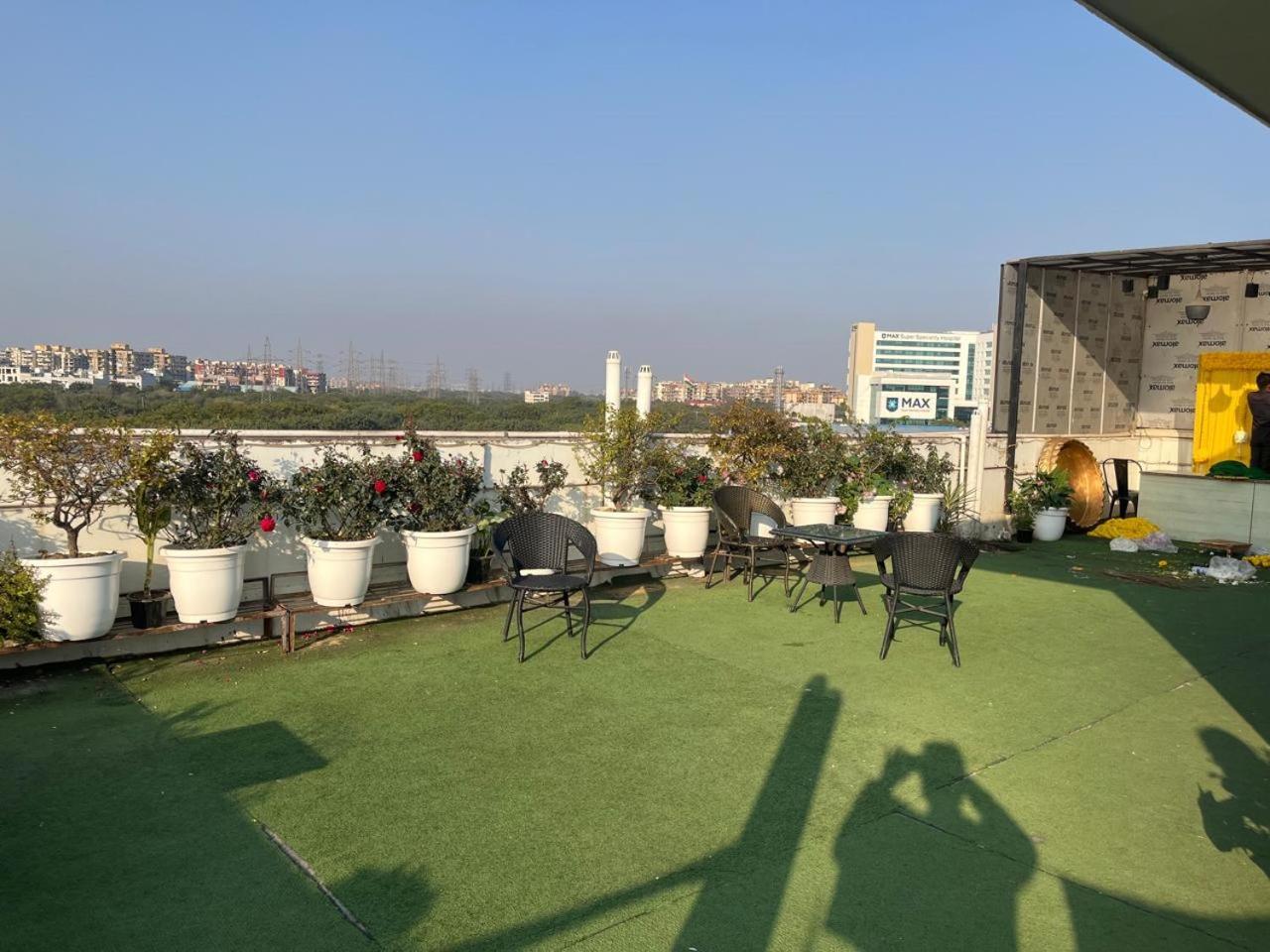 Hotel Aerostar Gold - Opposite Max Healthcare Delhi  Extérieur photo
