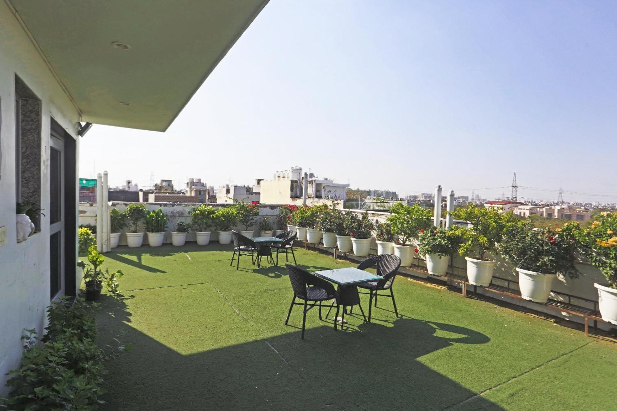 Hotel Aerostar Gold - Opposite Max Healthcare Delhi  Extérieur photo