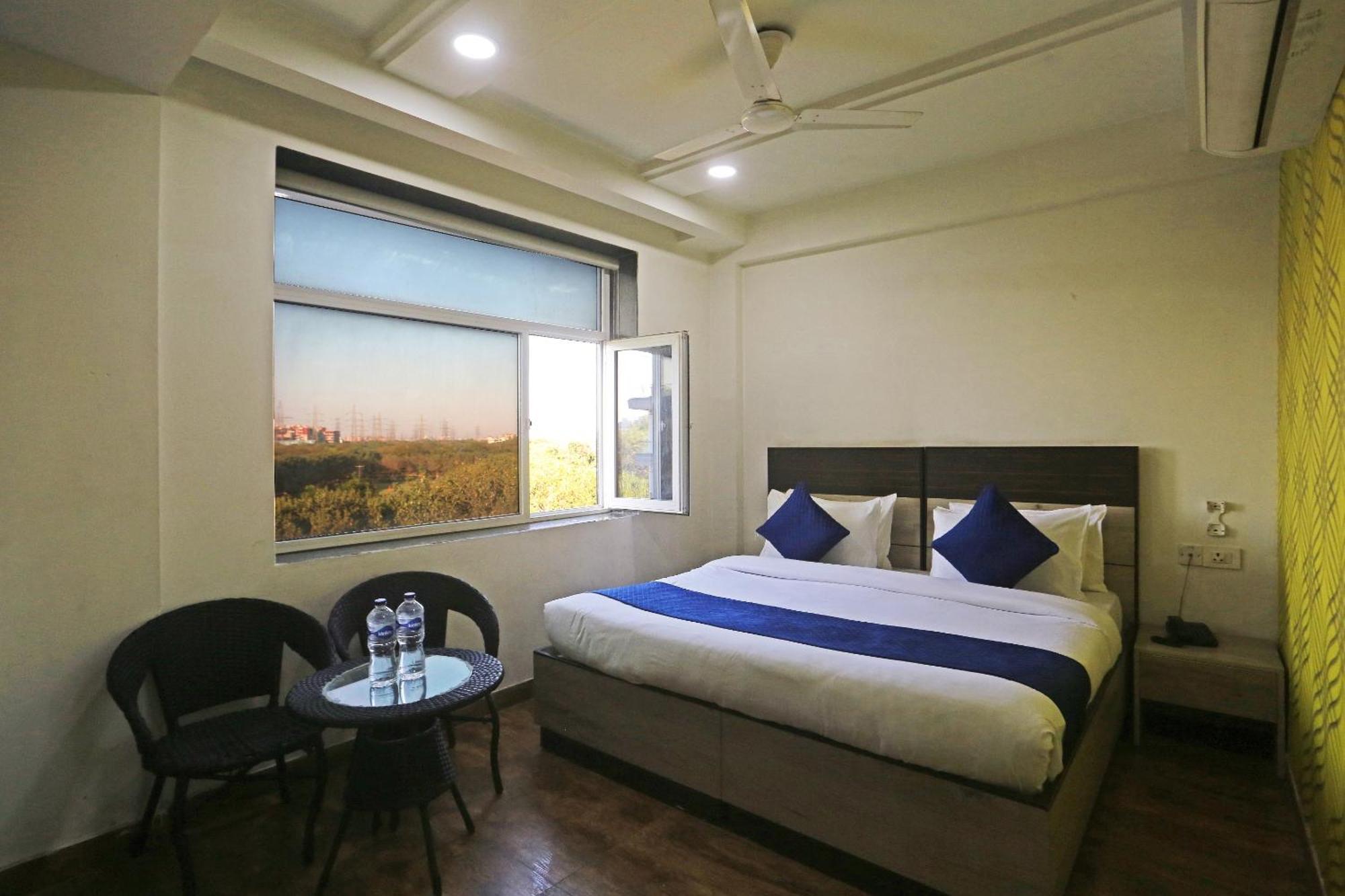 Hotel Aerostar Gold - Opposite Max Healthcare Delhi  Extérieur photo