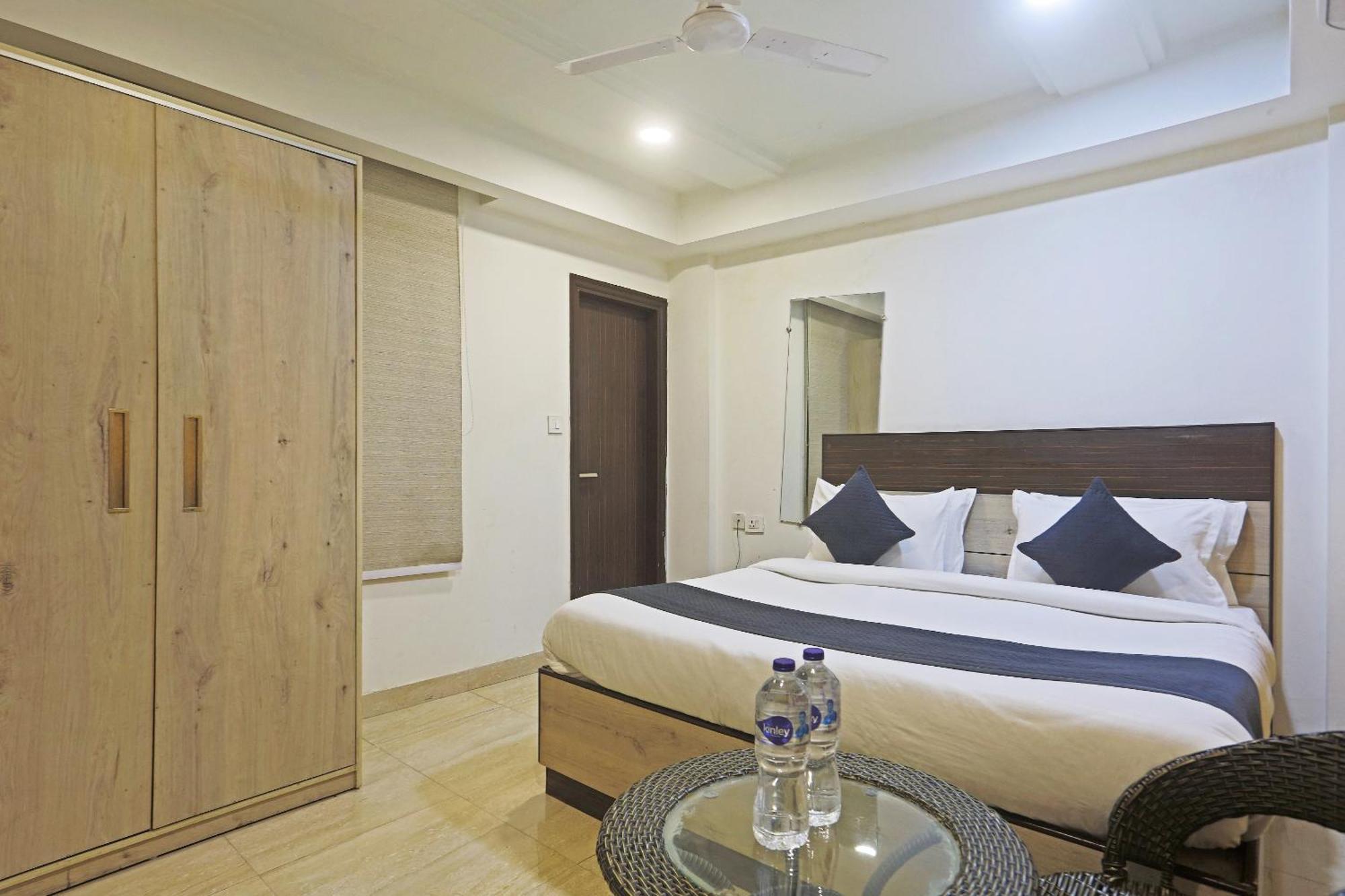 Hotel Aerostar Gold - Opposite Max Healthcare Delhi  Extérieur photo
